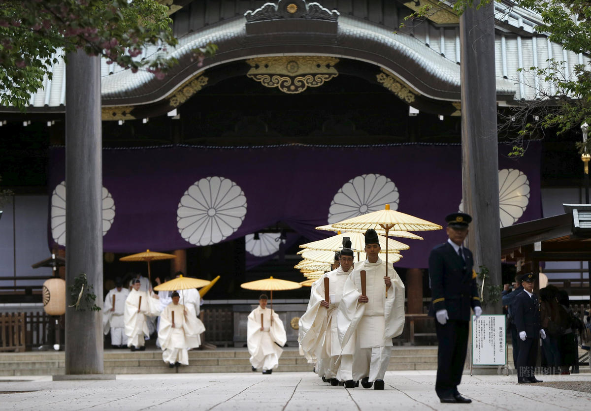 靖国神社春季大祭 安倍晋三自费献祭品