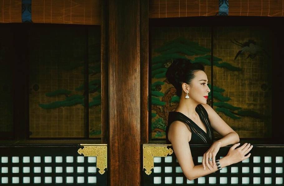 刘嘉玲。