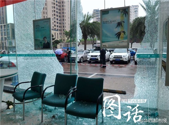 　　图为车祸事故现场。