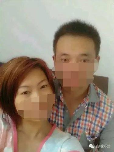 　　她和丈夫一起外出打工，在还清债务后，又盖了楼房买了大车小车。自从2013年丈夫丁某在网上认识了九重镇27岁的女子王某后，两个人感情开始出现开始危机，争吵不断，曾多次遭到丈夫殴打，后来她一个人外出打工。2014年春节回来，发现丈夫已经与女子王某公开在家中同居。2015年7月，王某与丈夫生下一女孩。图为网上晒出的景某丈夫与小三私密照片。