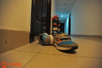 妈妈打通宵麻将 6岁男童21楼坠落身亡