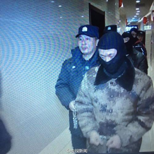 　　目前，案件在进一步审理中，都匀市经济开发区建设局原财务主管杨某、原会计王某、建设局原局长徐某、现任局长张某等四人以涉嫌职务犯罪被执行逮捕，当地纪委对其他责任人员已展开调查，并启动问责程序，对相关人员给予党纪、政纪处分。