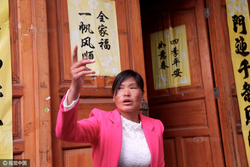 　　2016年4月23日，河南邓州，景某某说，出事后，他联系过多个领导，但都没正式答复，自己只能与命运抗争。
