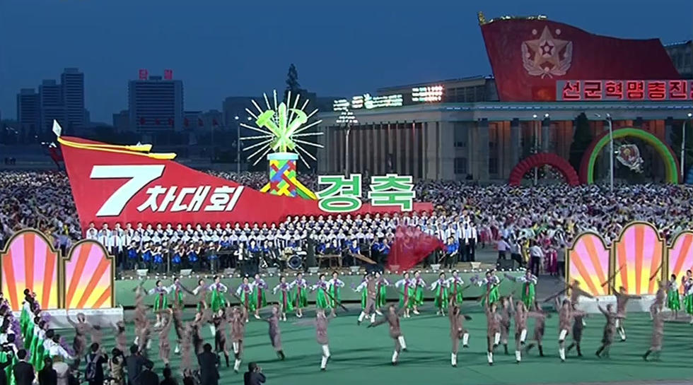 　　大型文艺表演活动现场。