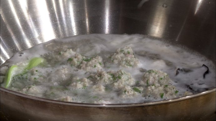 【养生厨房 <wbr>20160521 <wbr>播出】 <wbr>菜名：酒酿牛肉丸；