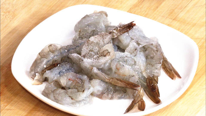 【养生厨房&nbsp;<wbr>20160526&nbsp;<wbr>播出】菜名：荔枝虾球；