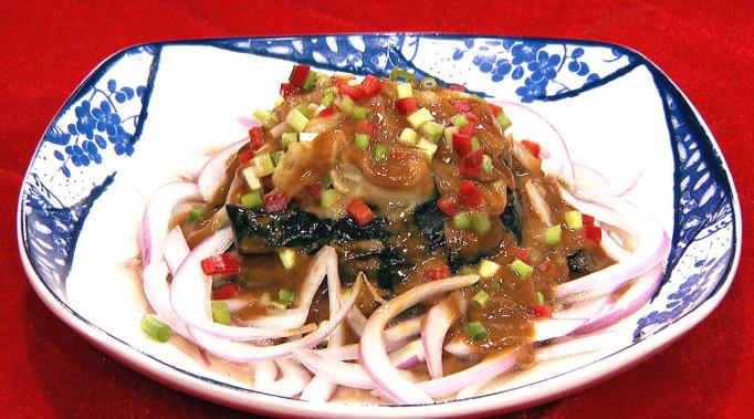 【养生厨房 <wbr>20160607 <wbr>播出】菜名：风味酥皮茄子；