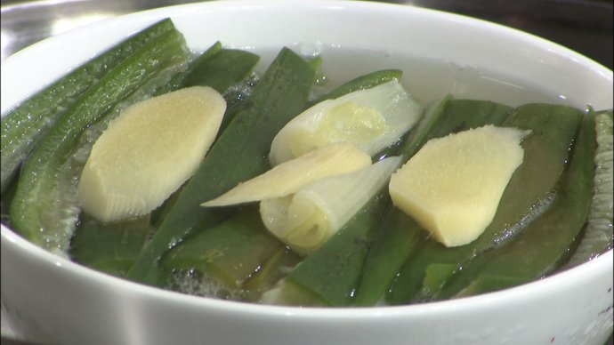 【养生厨房 <wbr>20160608 <wbr>播出】菜名：芙蓉丝瓜；