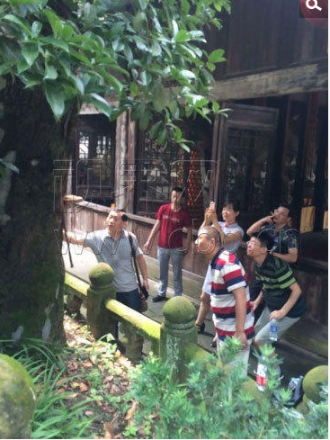 　　记者就这一情况联系了合川区林业部门，林业部门专家表示，将实地察看后才能给出合理释。钓鱼城桂花树上“灵芝”冒烟神奇现象等待专家解读。