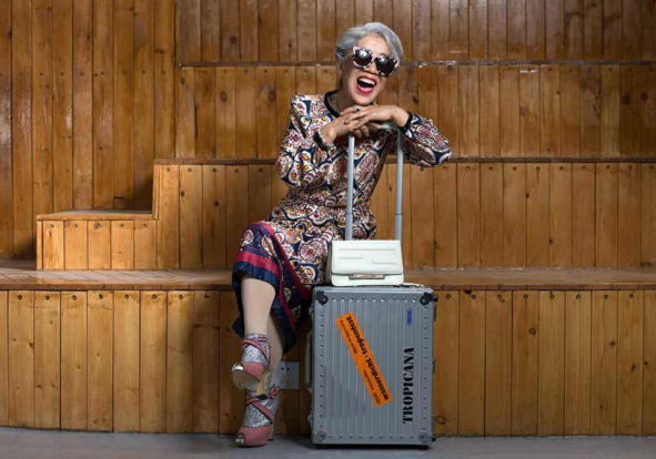 　　林女士告诉记者：“姨姥心态年轻身体好，平时自己也喜欢拍照。”原本大家考虑到姨姥年龄大了不能拍太久，没想到她却越拍越开心，不知不觉从上午九点拍到了晚上九点。拍摄结束后，林女士问姨姥累不累，没想到她说：“不累啊，我们不是一直在玩吗？”