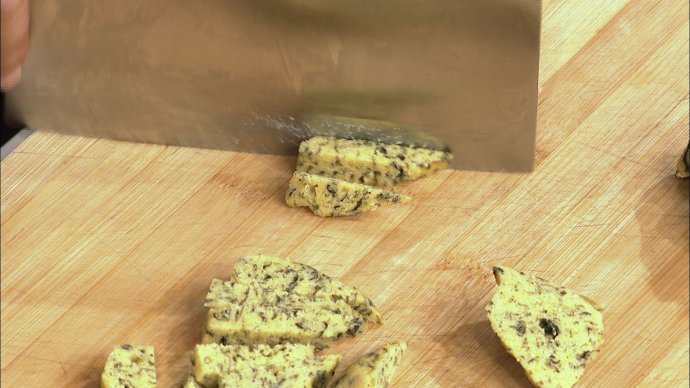 【养生厨房&nbsp;<wbr>20160718&nbsp;<wbr>播出】&nbsp;<wbr>菜名:&nbsp;<wbr>美味炒窝头；