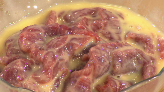 【养生厨房&nbsp;<wbr>20160720&nbsp;<wbr>播出】菜名：平菇酥香肉；