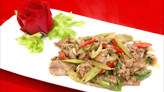 【养生厨房 <wbr>20160808 <wbr>播出】菜名：小炒滑牛肉；
