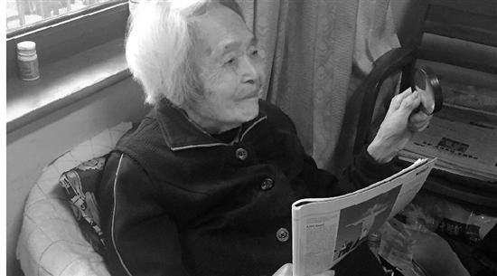 98岁老人捐10万余元积蓄 助6名寒门学子改变命运