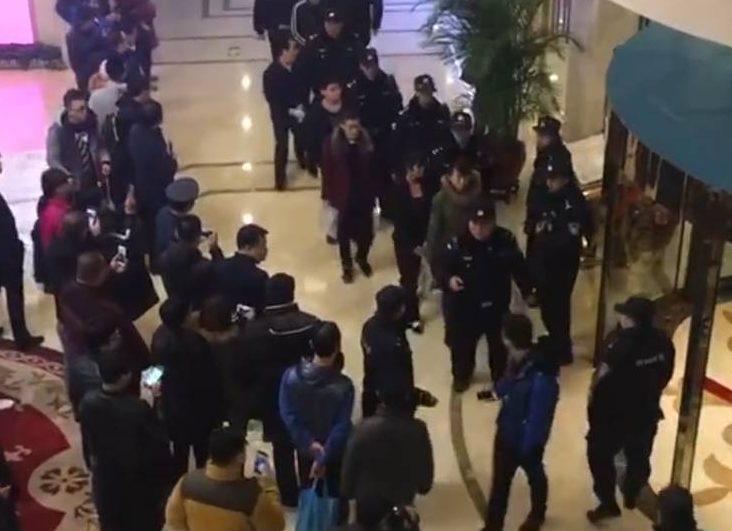 　　2016年12月23日，北京警方接到群众举报，依法查处保利、蓝黛、丽海名媛等3家涉黄俱乐部，查获嫌疑人数百名。
