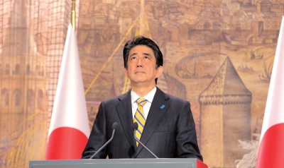 安倍回顾执政生涯自觉良好 在野党批其带坏日本