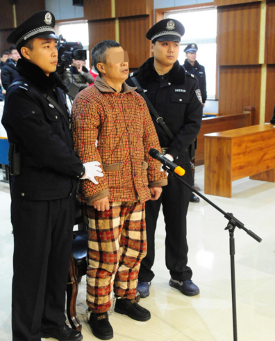 　　公开宣判后，王林的家属大哭，王林当庭表示上诉。受害者家属表示服从法院判决，不会上诉。